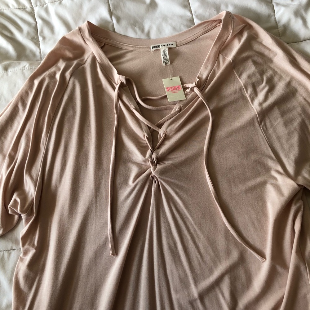 HP!🎉 NWOT 3/4 Sleeve Lace Up Tee - Picture 2 of 6